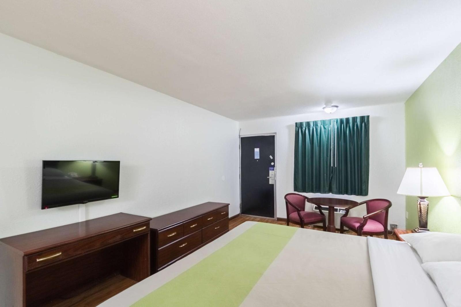 Motel 6-Mattoon, IL