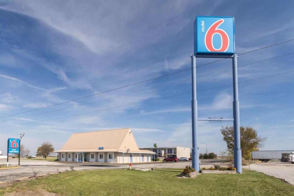 Motel 6-Mattoon, IL Image 13