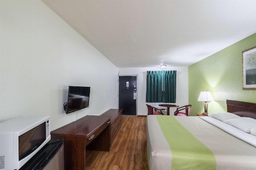 Motel 6-Mattoon, IL image 2