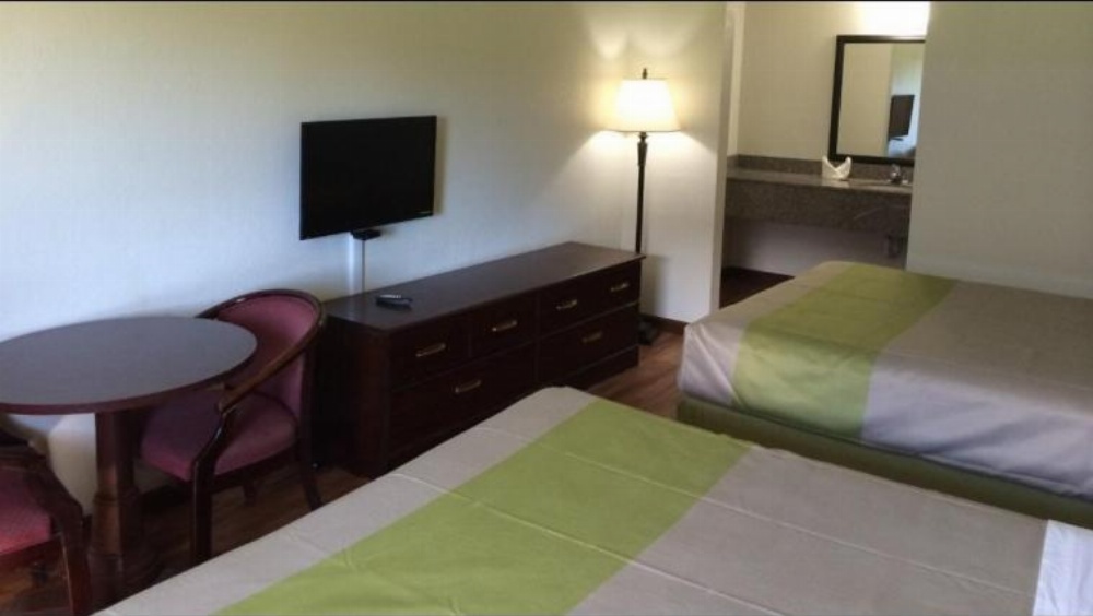 Motel 6-Mattoon, IL Image 24