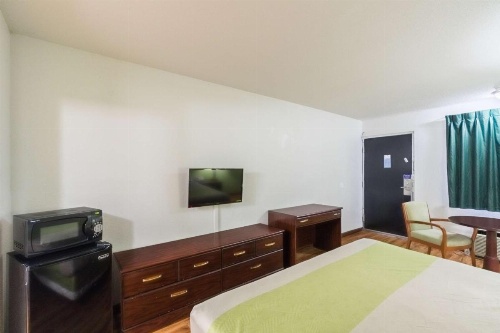 Motel 6-Mattoon, IL image 31